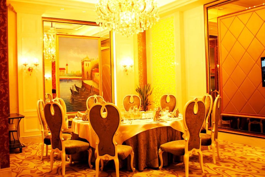 Datong Weidu International Hotel Exterior foto
